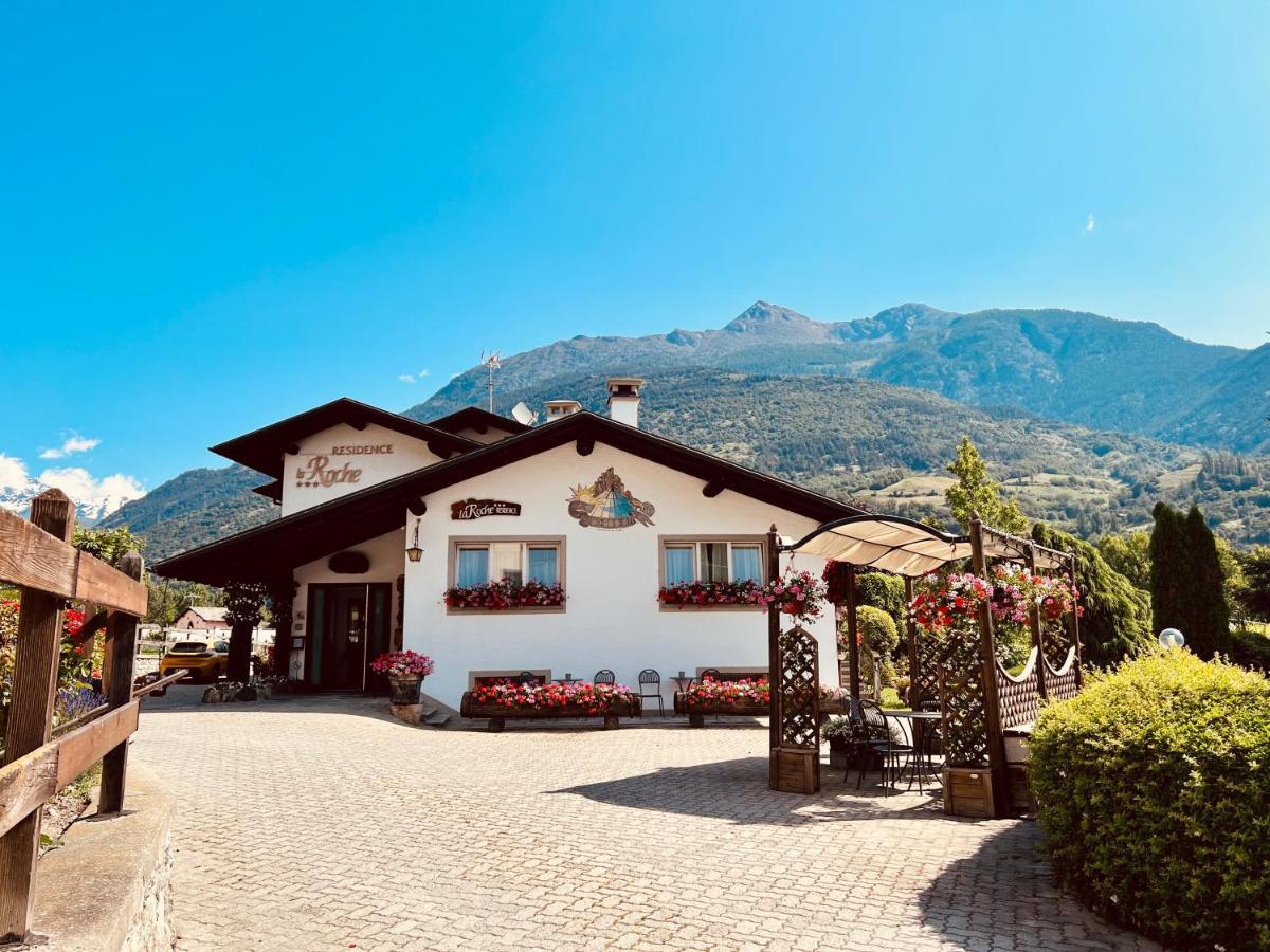 La Roche Hotel Appartments Aosta Bagian luar foto