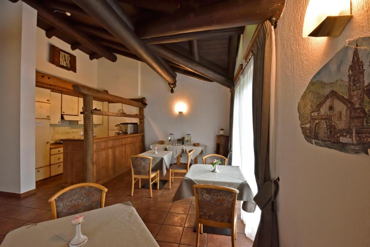 La Roche Hotel Appartments Aosta Bagian luar foto