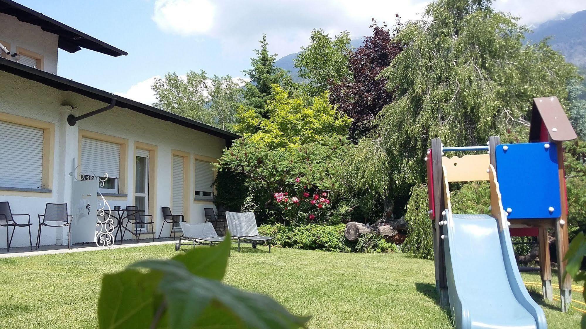 La Roche Hotel Appartments Aosta Bagian luar foto